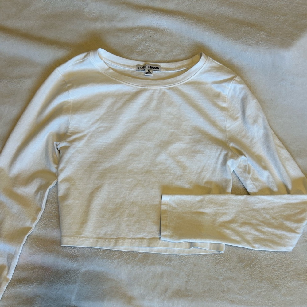 Fashion Nova White Long Sleeve T-Shirt - Size S